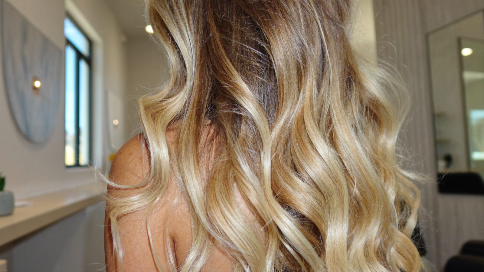 Ξανθό μπαλαγιάζ σε μακριά μαλλιά, Central Hair Salon